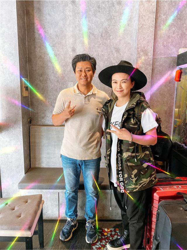 歡迎冠軍歌手 - 張芸京 - 蒞臨大宅門乾鍋鴨頭！